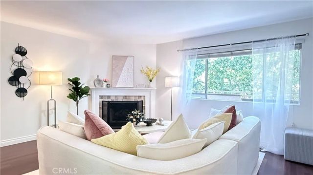 432 S Oak Knoll Avenue 4, Pasadena, CA 91101