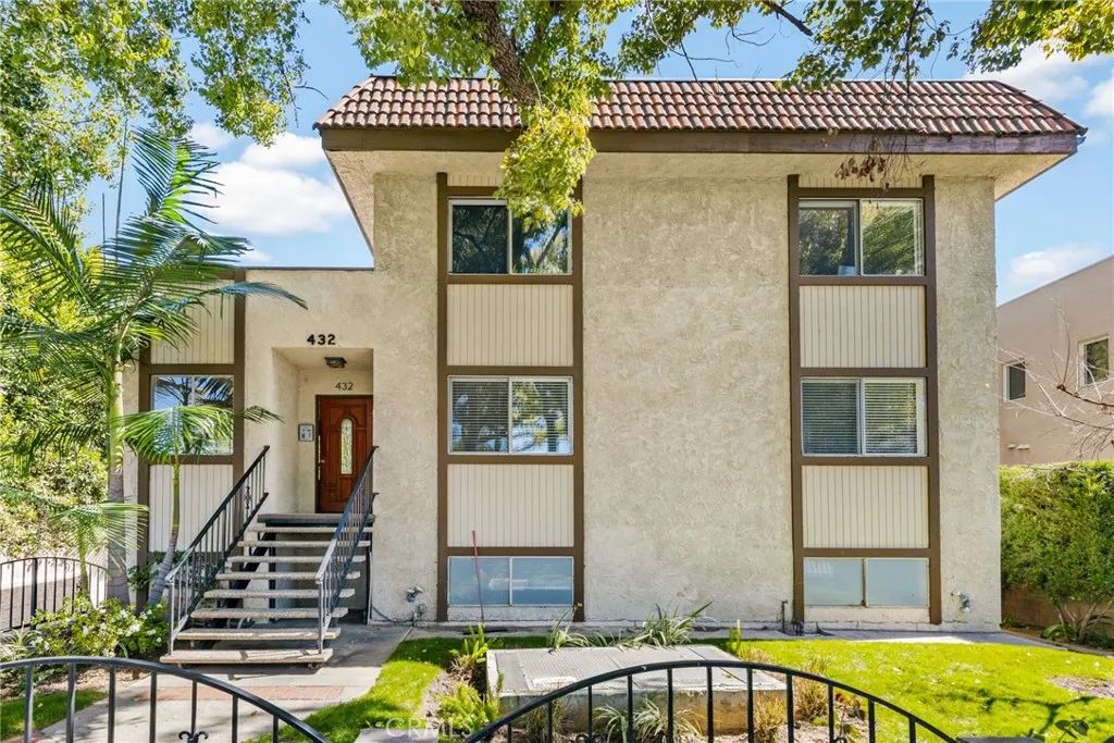 432 S Oak Knoll Avenue 4, Pasadena, CA 91101