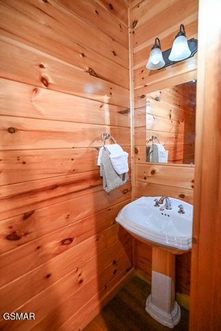 1444 Indian Court, Sevierville, TN 37876