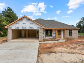8 Bryant, Sumrall, MS 39482