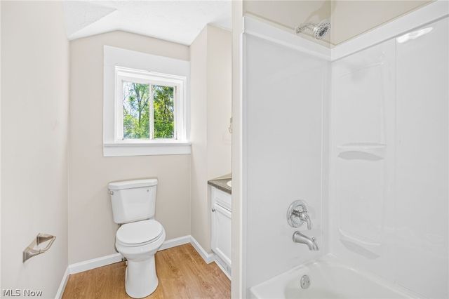 30 16th Street NW, Barberton, OH 44203