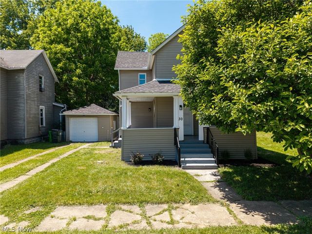 30 16th Street NW, Barberton, OH 44203