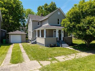 30 16th Street NW, Barberton, OH 44203