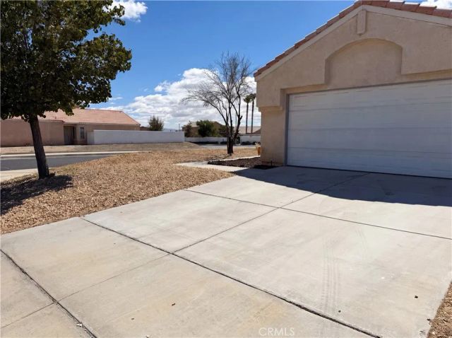 13577 Monterey, Victorville, CA 92392