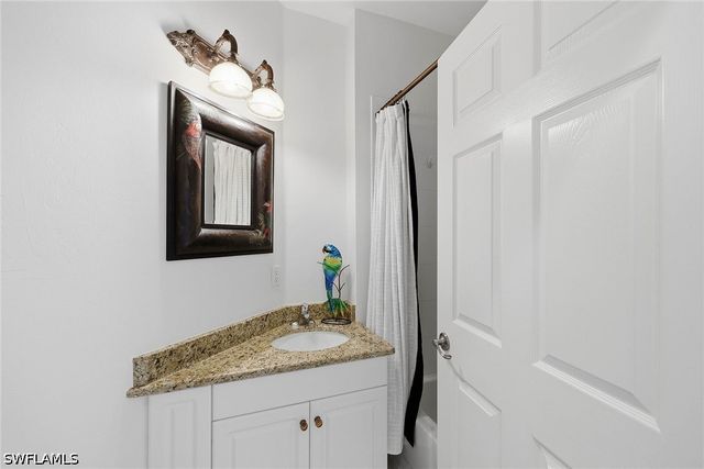 1150 Sweetwater LN 1207, Naples, FL 34110