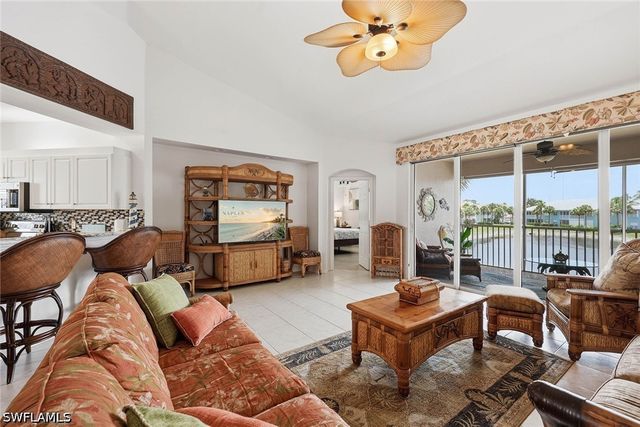 1150 Sweetwater LN 1207, Naples, FL 34110