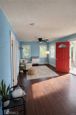 800 N Hobart, Los Angeles, CA 90029
