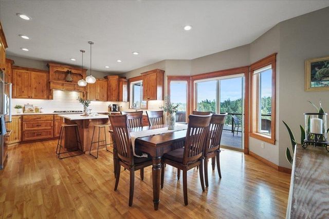1706 N Rim View Ct, Spokane, WA 99224