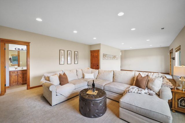 1706 N Rim View Ct, Spokane, WA 99224