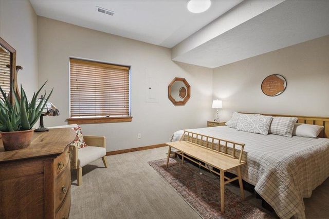 1706 N Rim View Ct, Spokane, WA 99224