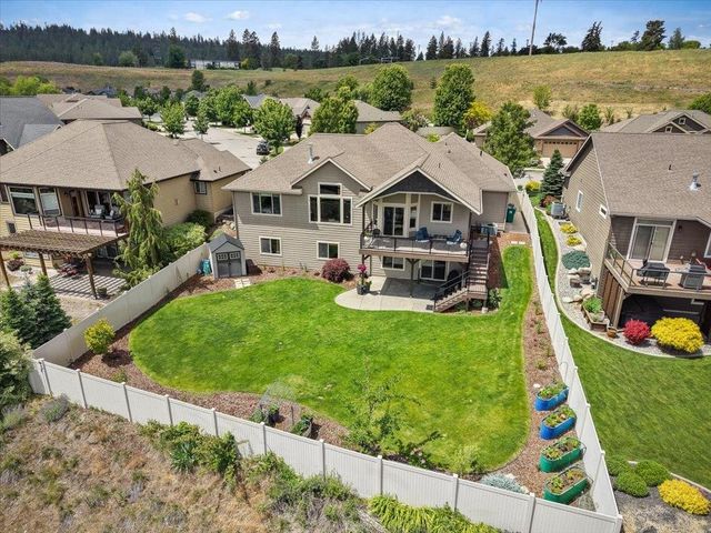 1706 N Rim View Ct, Spokane, WA 99224