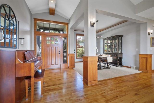 1706 N Rim View Ct, Spokane, WA 99224