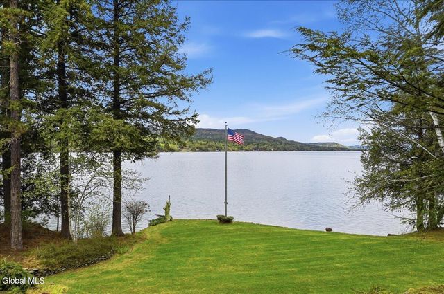 24 Wrightway Lane, Lake George, NY 12845