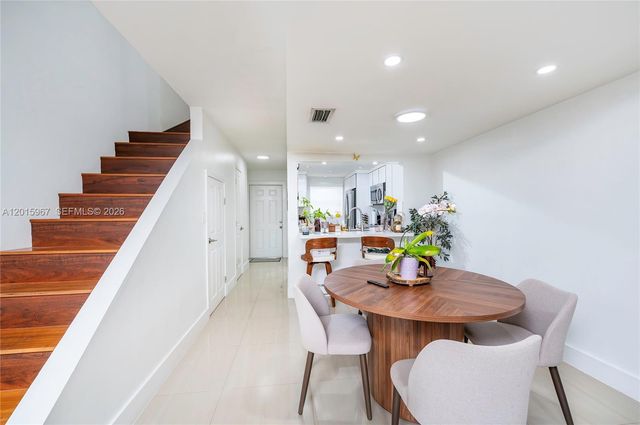 8010 SW 152nd Ave 211, Miami, FL 33193