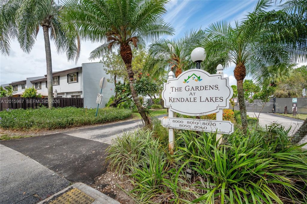 8010 SW 152nd Ave 211, Miami, FL 33193