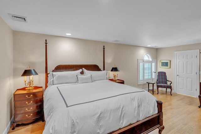 48 Overlook Drive, North Kingstown, RI 02852