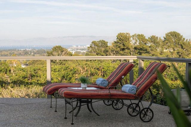 1806 Sebastian Drive, Burlingame, CA 94010