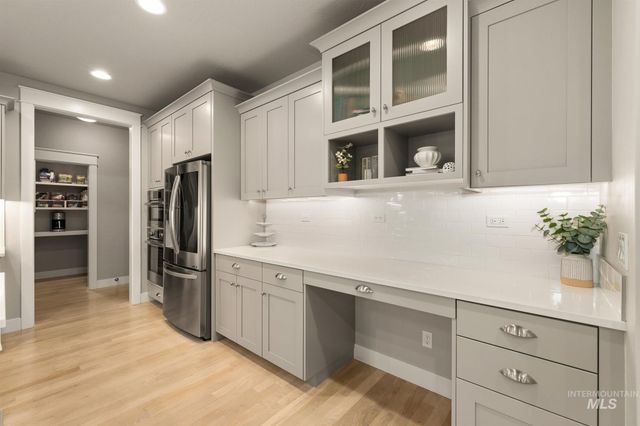 3401 W Wolf Rapids Dr, Meridian, ID 83646