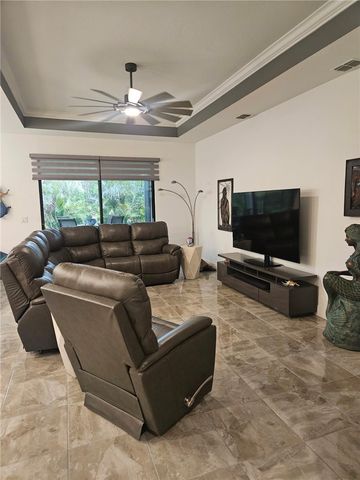 1637 Willows Square, Vero Beach, FL 32966