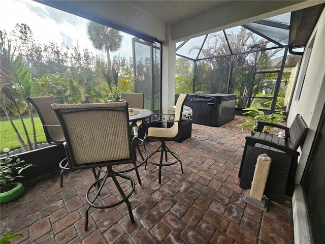 1637 Willows Square, Vero Beach, FL 32966