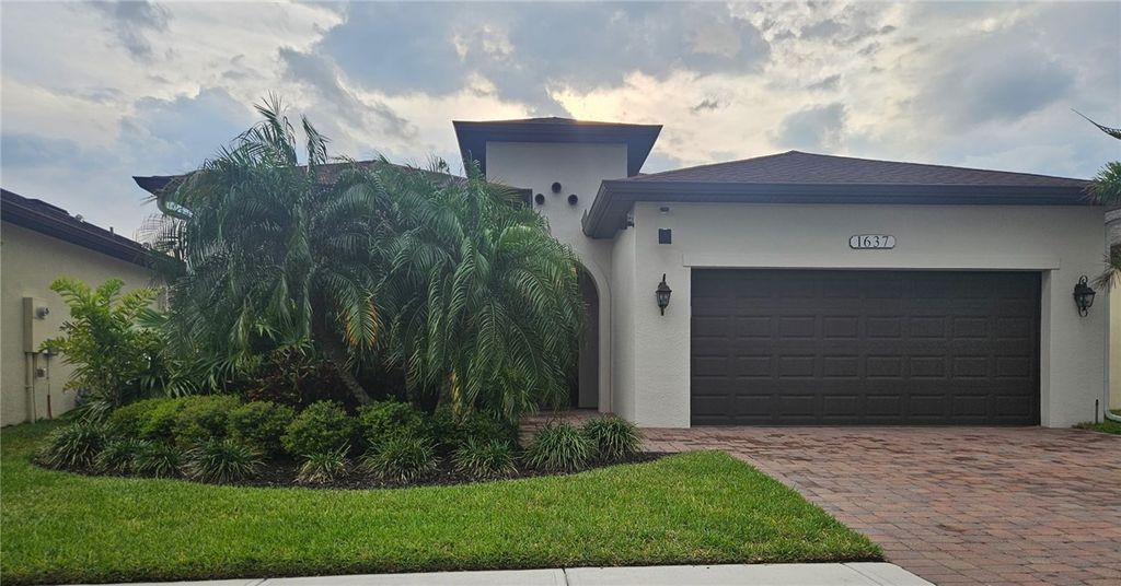 1637 Willows Square, Vero Beach, FL 32966