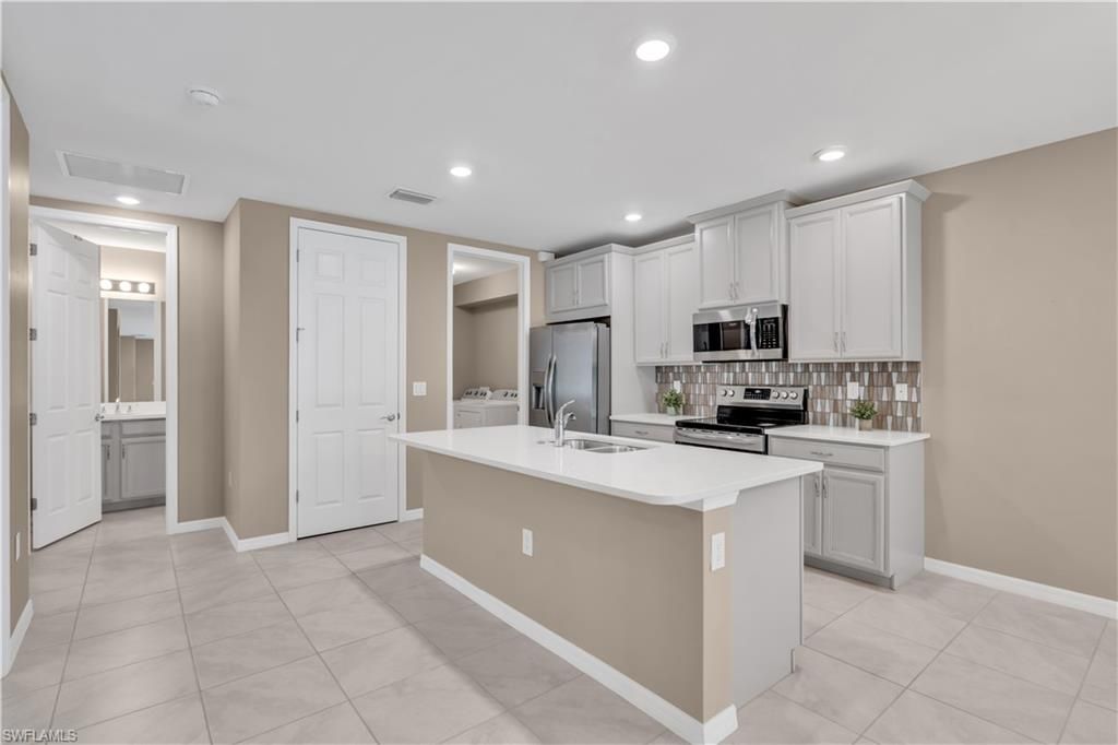 14695 Edgewater CIR, NAPLES, FL 34114 — photo 2