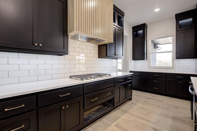 5709 Tiger Stone Drive, Mustang, OK 73064