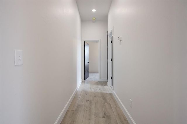 5709 Tiger Stone Drive, Mustang, OK 73064