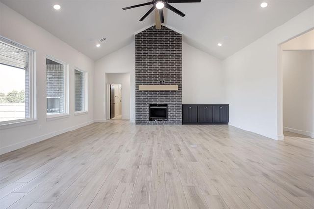 5709 Tiger Stone Drive, Mustang, OK 73064