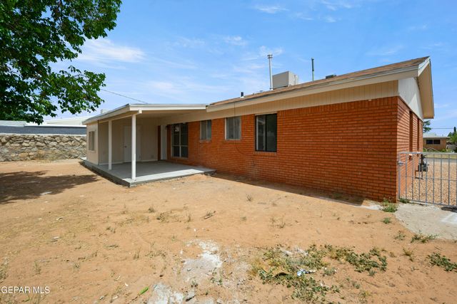 10041 NEWCASTLE Drive, El Paso, TX 79924