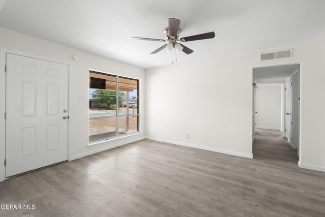 10041 NEWCASTLE Drive, El Paso, TX 79924