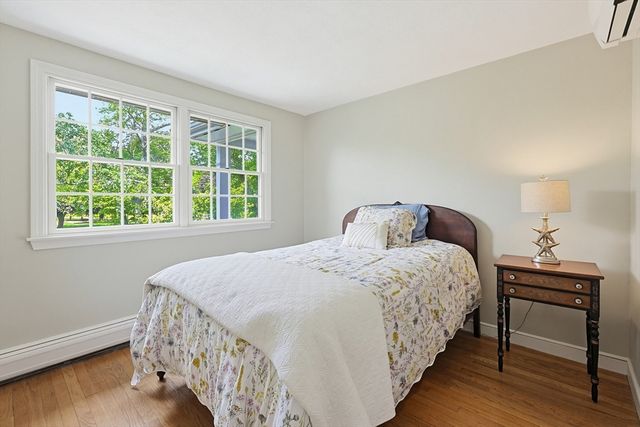 1044 East St, Dedham, MA 02026