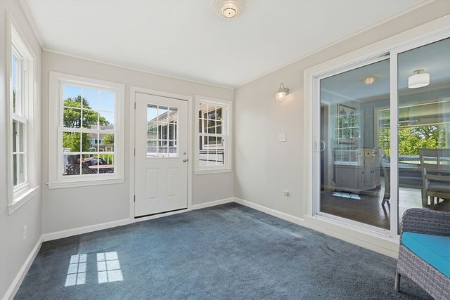 1044 East St, Dedham, MA 02026