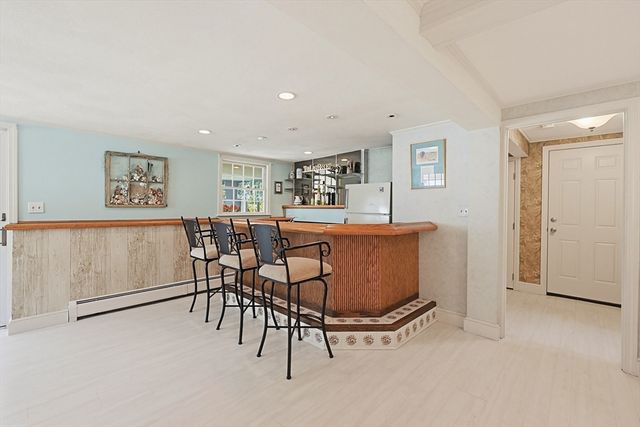 1044 East St, Dedham, MA 02026