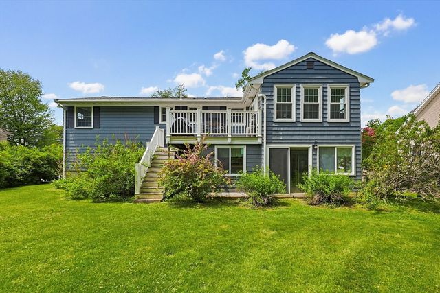 1044 East St, Dedham, MA 02026