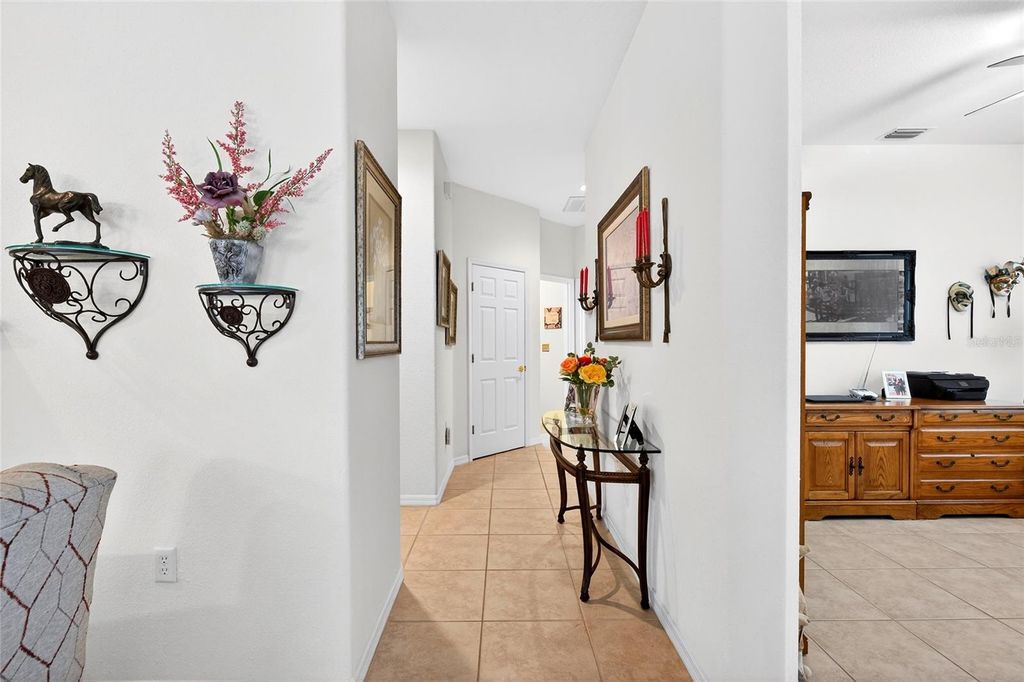 Image 19 of property listing at 9333 SE 124TH PLACE, Summerfield, FL 34491