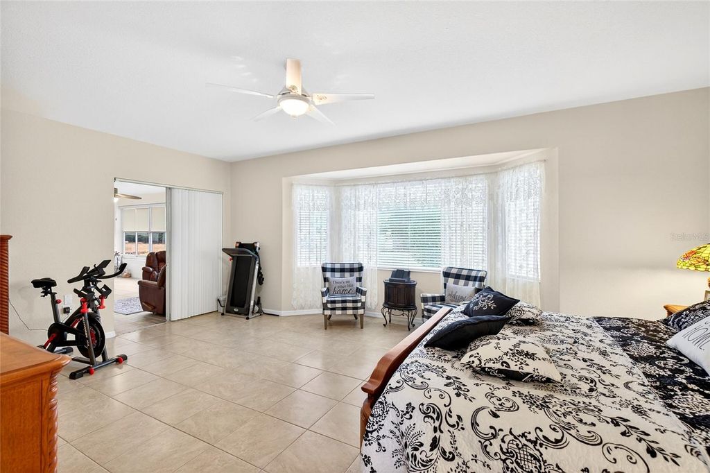 Image 28 of property listing at 9333 SE 124TH PLACE, Summerfield, FL 34491