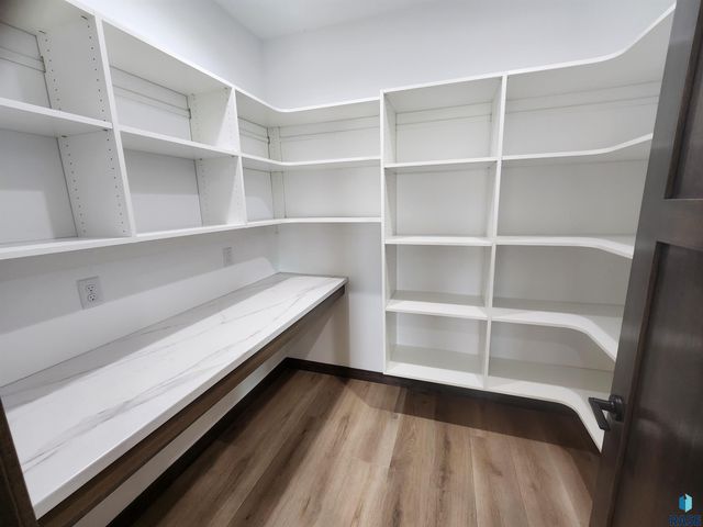 441 E Center Ave Avenue, Salem, SD 57058