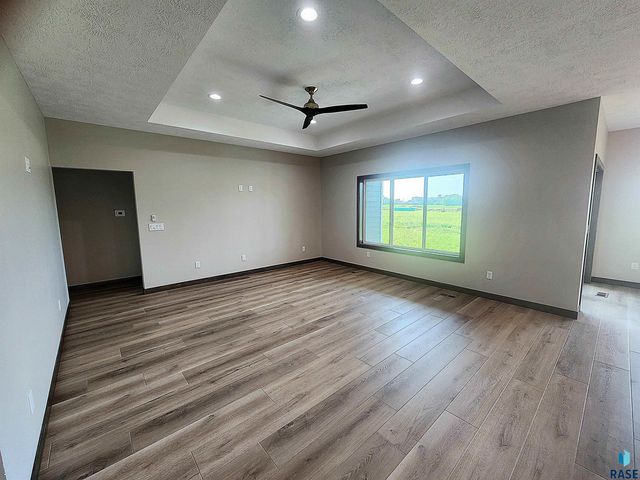 441 E Center Ave Avenue, Salem, SD 57058