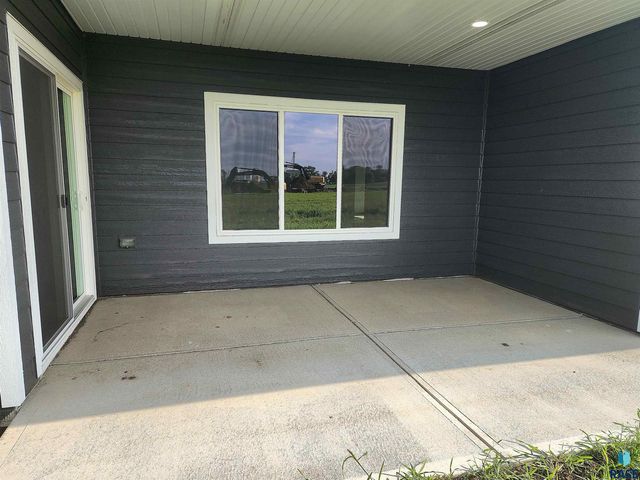 441 E Center Ave Avenue, Salem, SD 57058