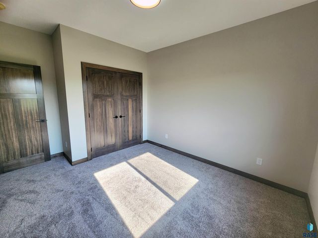 441 E Center Ave Avenue, Salem, SD 57058