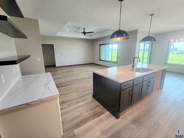 441 E Center Ave Avenue, Salem, SD 57058