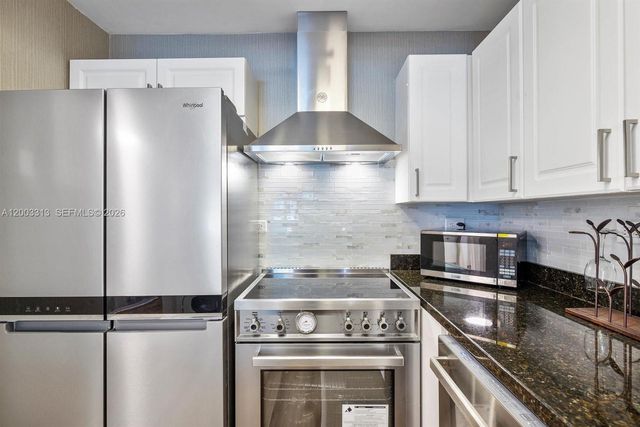 2301 Collins Ave 421, Miami Beach, FL 33139