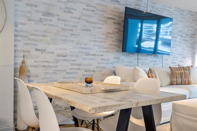 2301 Collins Ave 421, Miami Beach, FL 33139