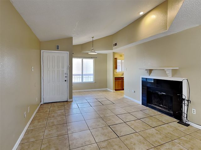 5550 Spring Valley, Dallas, TX 75254