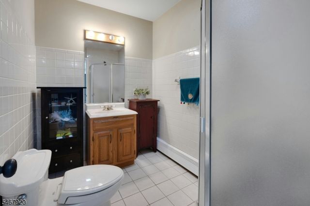 39 Hillside Ave, Jefferson Twp., NJ 07460