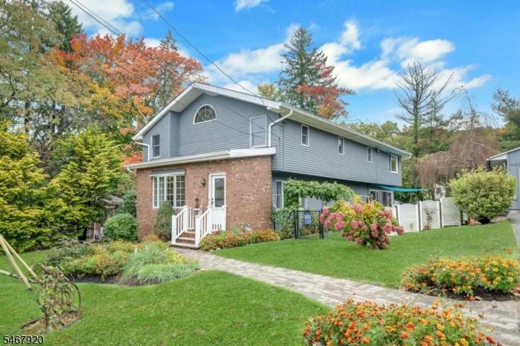 39 Hillside Ave, Jefferson Twp., NJ 07460 — photo 2