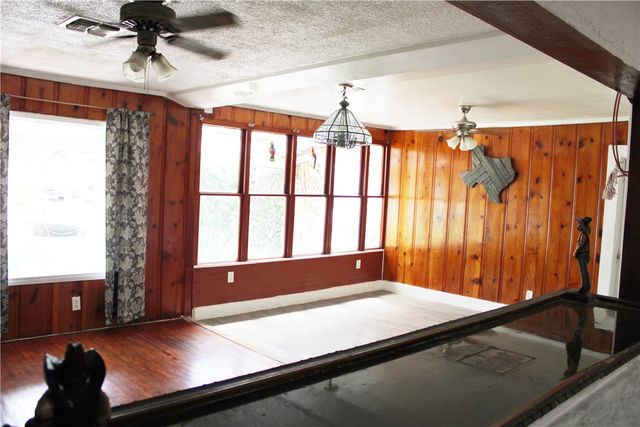 316 E Hoffman Ave, Kingsville, TX 78363