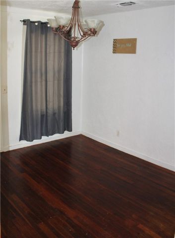 316 E Hoffman Ave, Kingsville, TX 78363