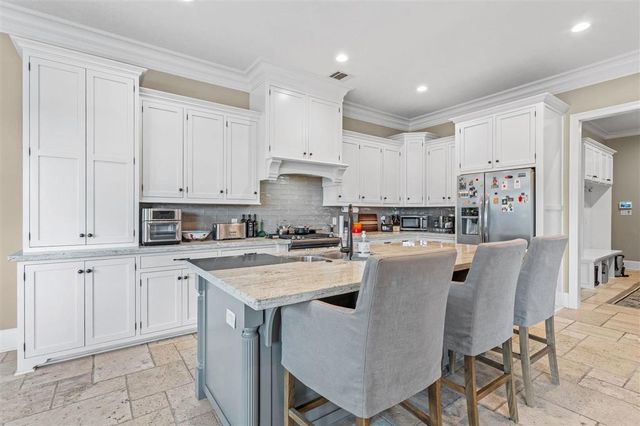 5806 Weeping Willow Drive, Lake Charles, LA 70605